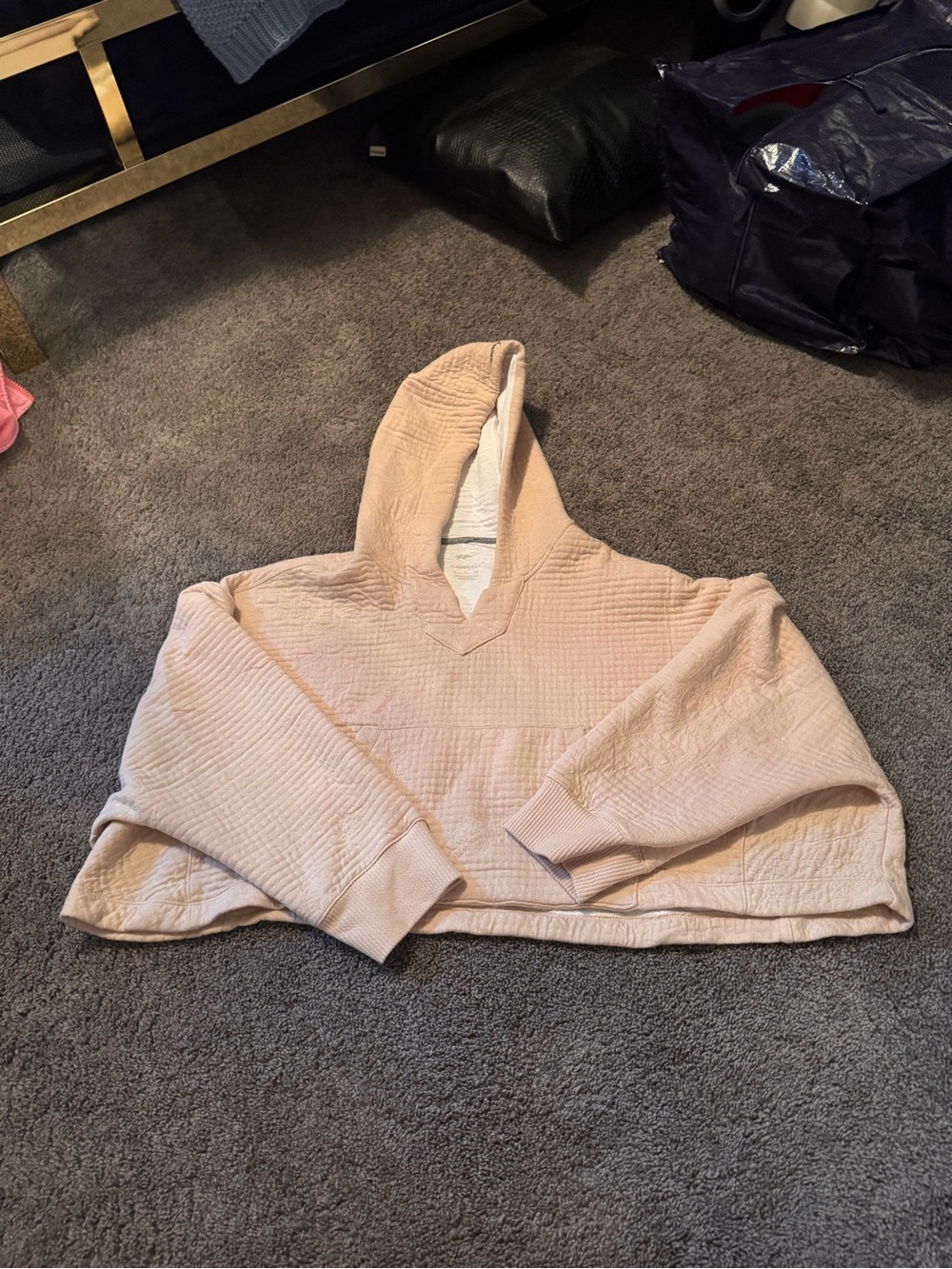 Nike Beige Cropped Quilted Hooded Pullover